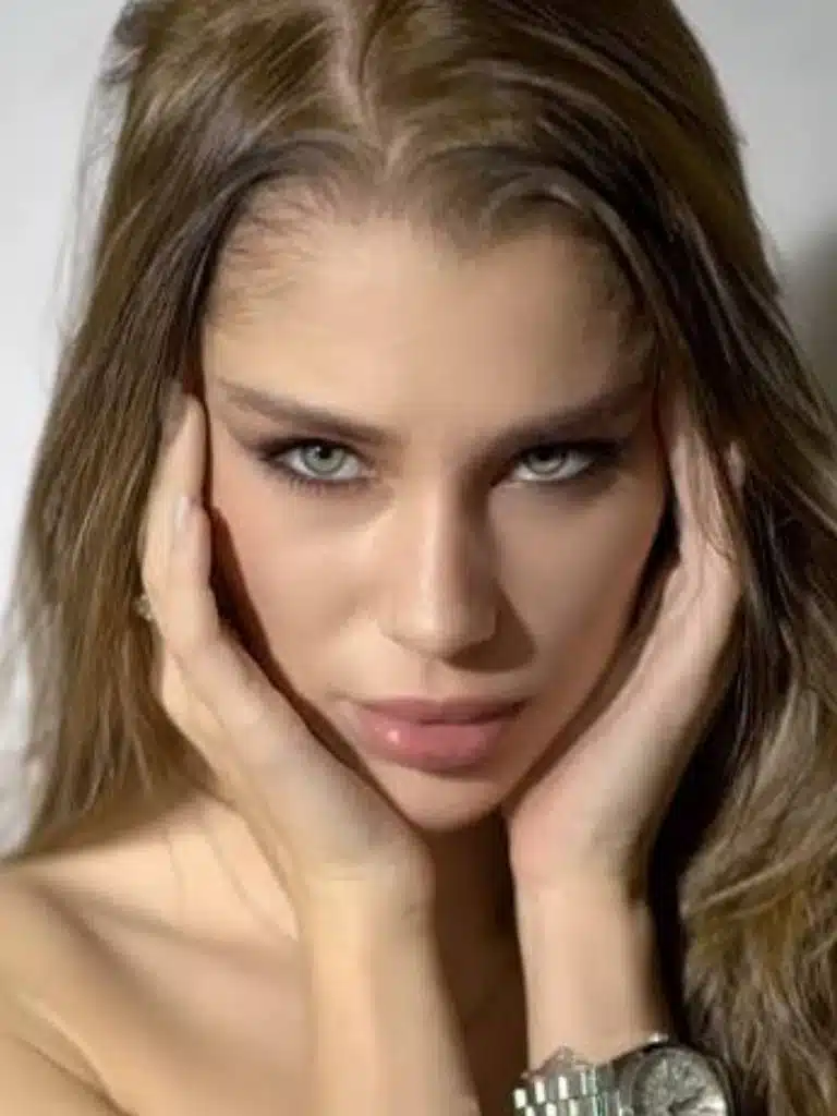 Paulina Pastuszczak Biography: Wiki, Age, Career, Height, Weight, Boyfriend, Net Worth & More